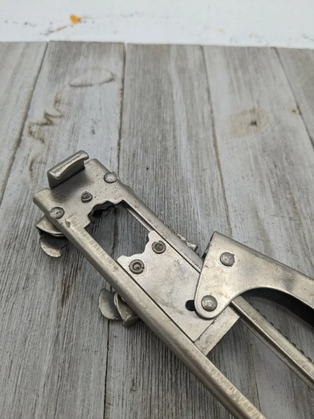 Vintage Metal Can Bottle Jar Adjustable Opener Multipurpose Tool 9